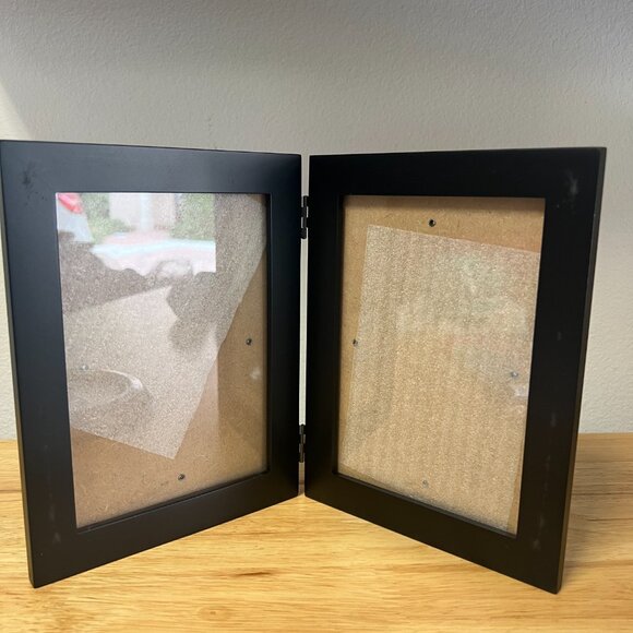 Black Double Picture Foldable Design Freestanding Photo Frame Rectangle 5" x 5" - Picture 1 of 2